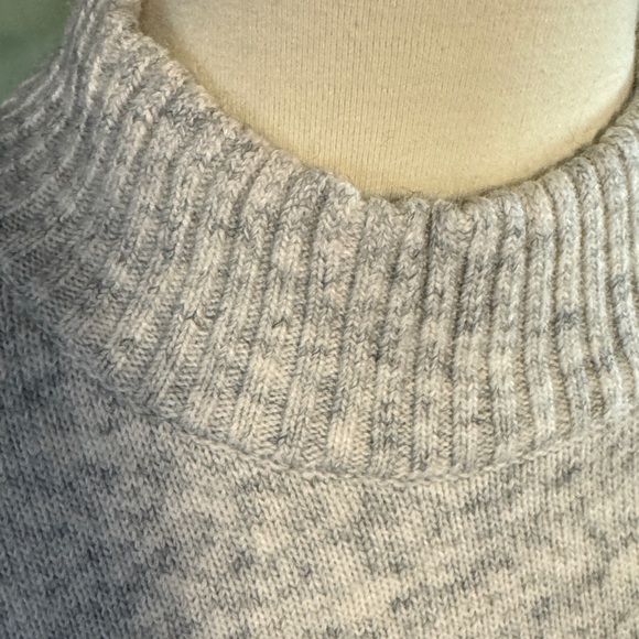 Lou & Grey Gray, Black, and Cream Star Sweater - Picture 5 of 7